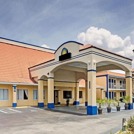 Zen Living Suites Extended Stay - Jacksonville - University Blvd المظهر الخارجي الصورة